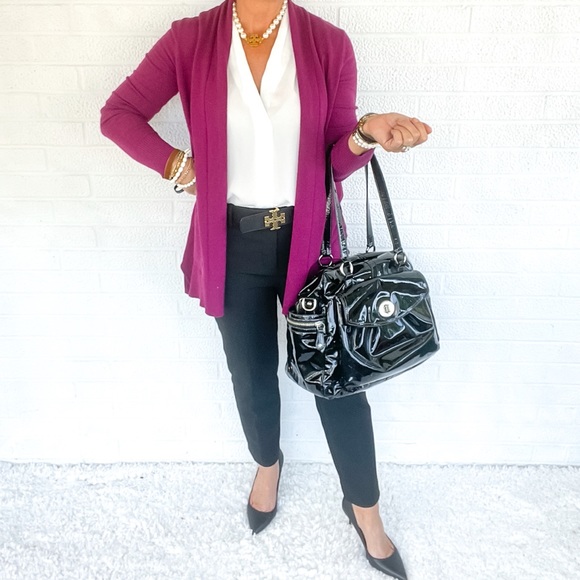 🍁👜 Pink Clover Lightweight Purple Cardigan Small